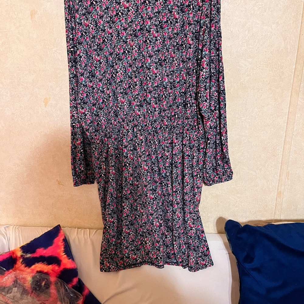 Dear Scarlet Navy Multi Floral Long Sleeve V Neck Elastic Waist-Midi Dress - Picture 5 of 5